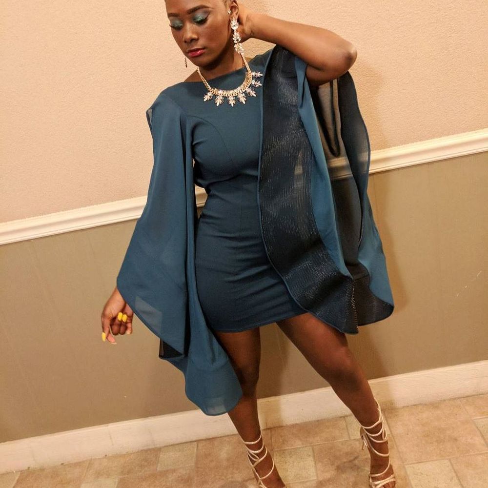 Meet your Posher, Rebelle